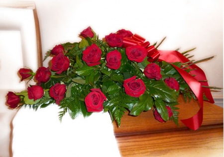 A Beautiful Rose Casket Spray