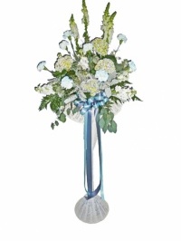 White Wicker Alter Bouquet